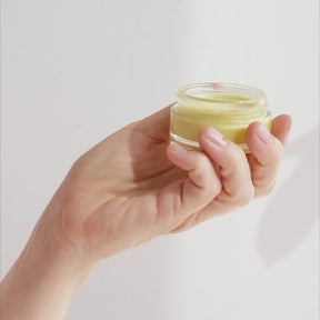Shea Yeah Face Balm mit Sheabutter in der Anwendung, Video.