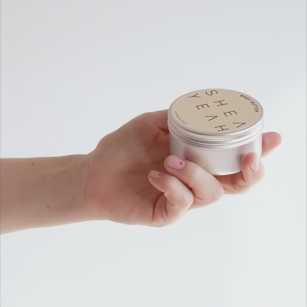 Shea Yeah Body Butter unbeduftet in der Anwendung, Video.